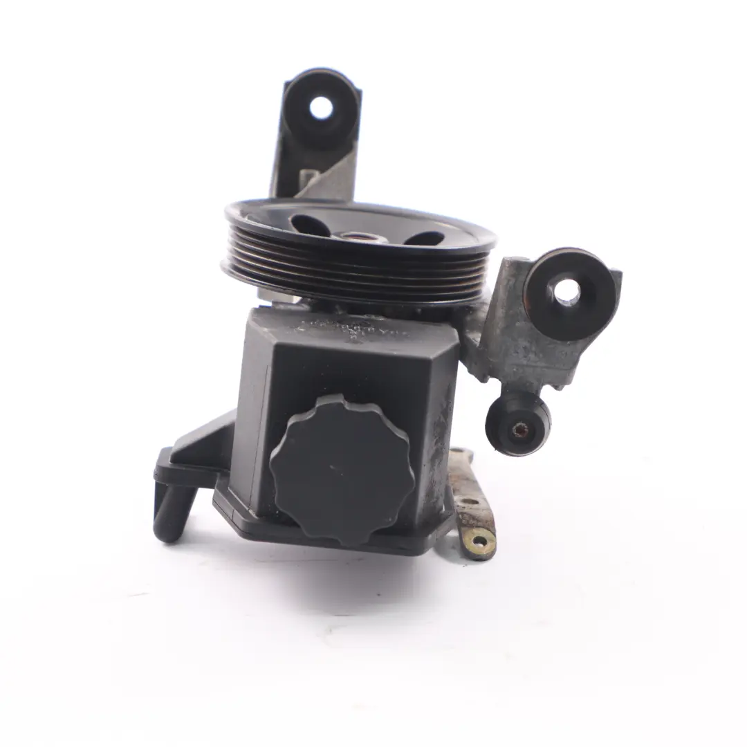 W208 M111 Pompe Direction Assistee Essence pour Mercedes W203 à propos du numéro de pièce A0024668401 Mercedes W203 W208 M111 Pompe Direction Assistee Essence - SKU A0024668401-1 - Numéro de pièce A0024668401