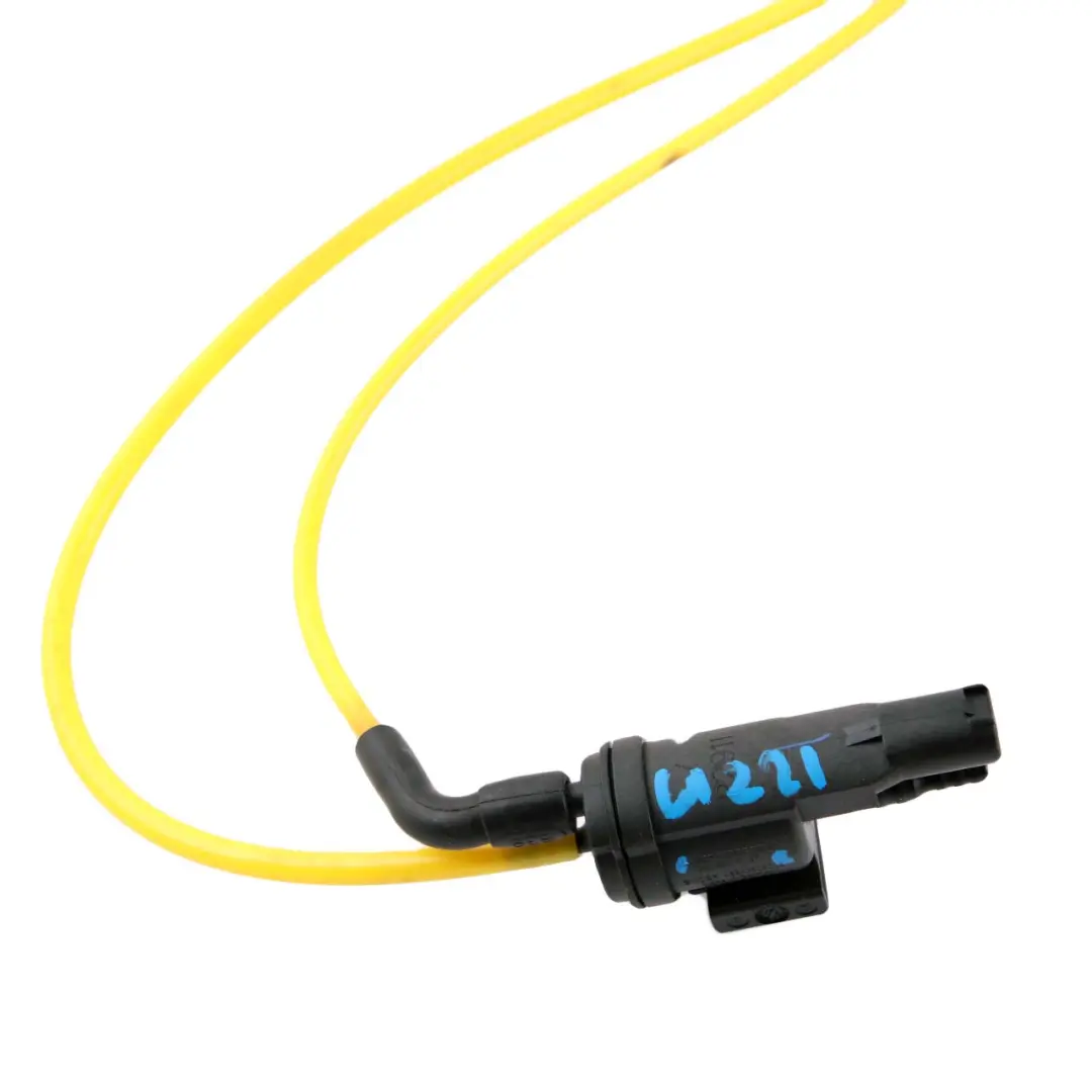 Mercedes-Benz S-Class W221 Air Pump Valve Pressure Sensor to with Part number A0025407097 Mercedes-Benz S-Class W221 Air Pump Valve Pressure Sensor - SKU A0025407097 - Part number A0025407097