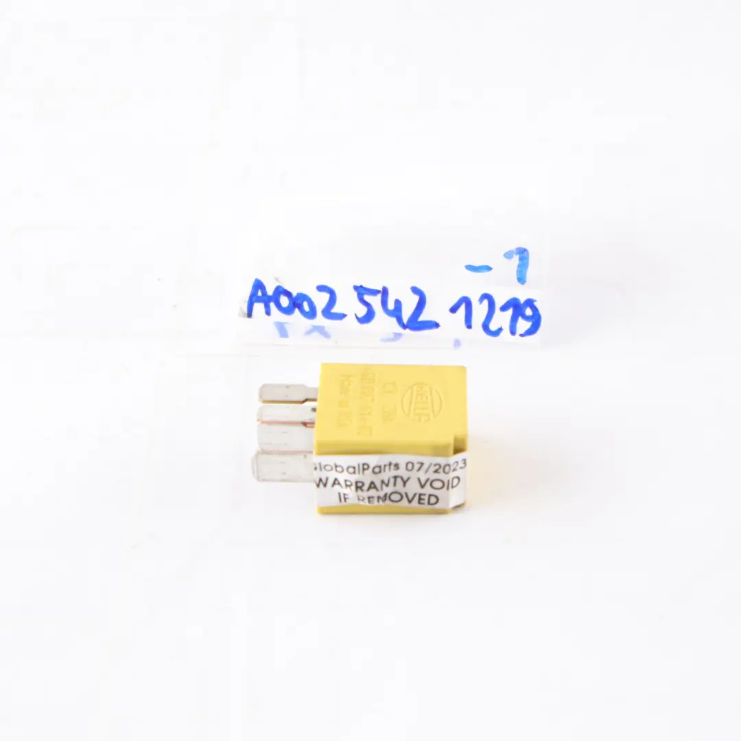 W218 Relay Unit 5-Pin Yellow Hella to Mercedes W168 W203 W211 with Part number A0025421219 Mercedes W168 W203 W211 W218 Relay Unit 5-Pin Yellow Hella - SKU A0025421219-1 - Part number A0025421219