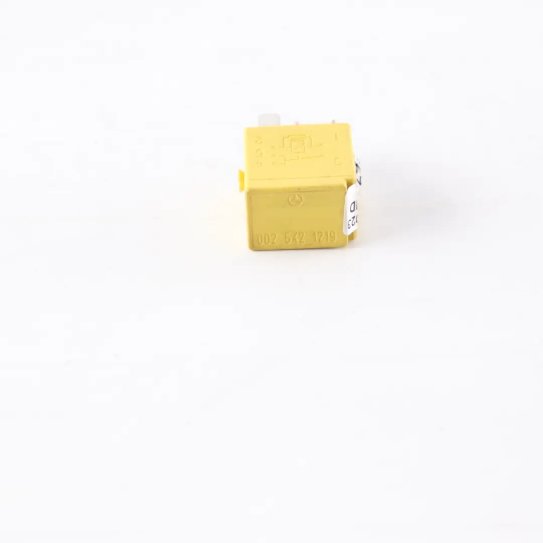 Mercedes W168 W203 W211 W218 Relay Unit 5-Pin Yellow Hella - SKU A0025421219-1 - Part number A0025421219