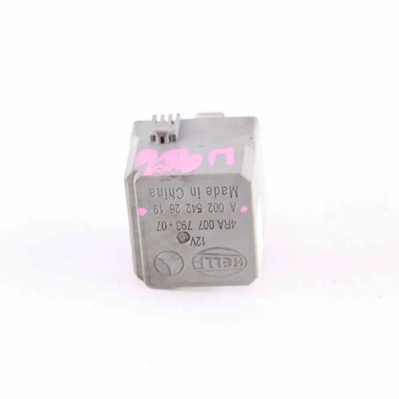 Relé Mercedes W203 W204 W212 W639 W906 4 polos Gris Hella 12V para con número de pieza A0025422619 Relé Mercedes W203 W204 W212 W639 W906 4 polos Gris Hella 12V - SKU A0025422619-1 - Número de pieza A0025422619