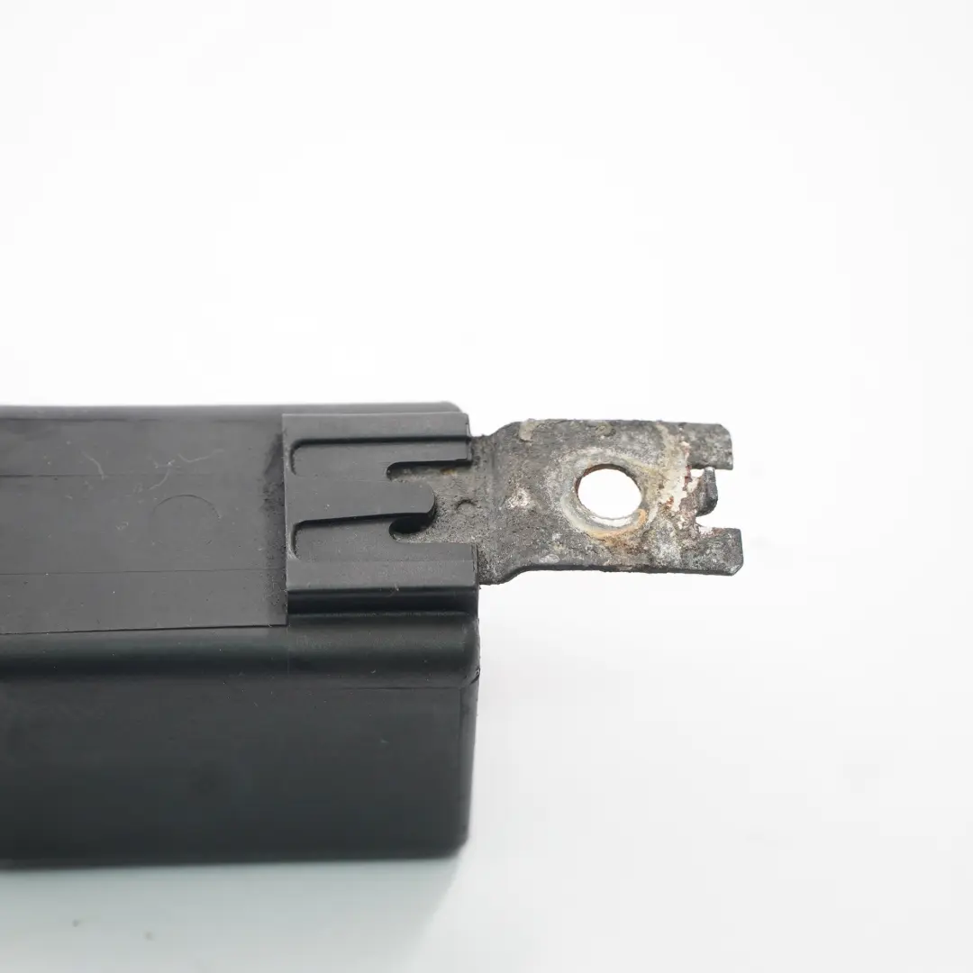 Coolant Radiator Fan Relay Control Module to Mercedes Vito W639 with Part number A0025424419 Mercedes Vito W639 Coolant Radiator Fan Relay Control Module - SKU A0025424419 - Part number A0025424419