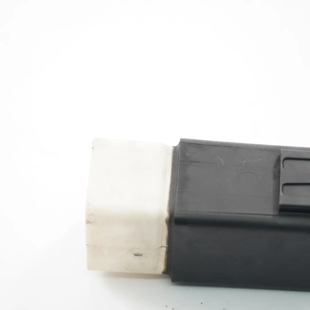 Coolant Radiator Fan Relay Control Module to Mercedes Vito W639 with Part number A0025424419 Mercedes Vito W639 Coolant Radiator Fan Relay Control Module - SKU A0025424419 - Part number A0025424419