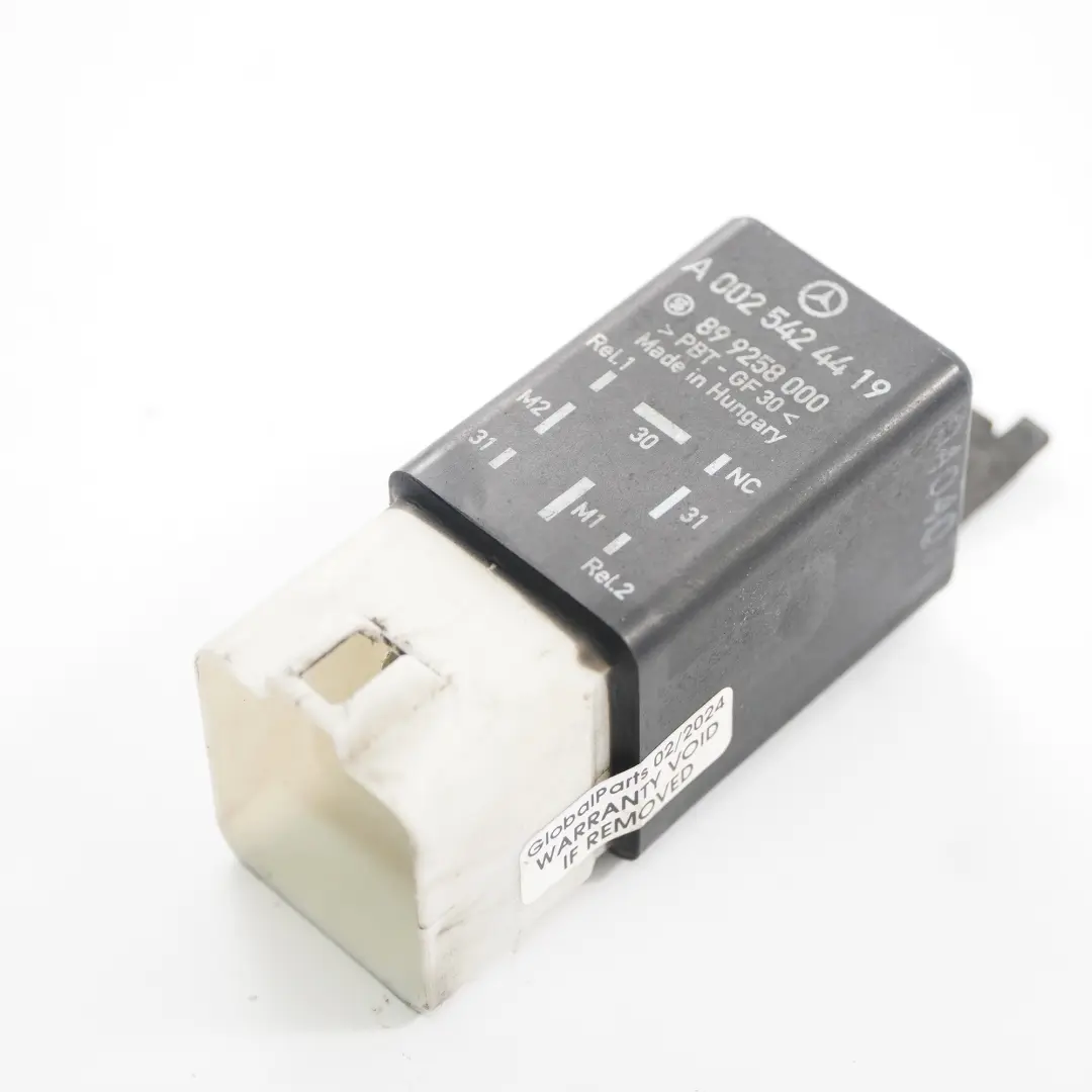 Mercedes W639 Refroidissement Module relais ventilateur radiateur - SKU A0025424419 - Numéro de pièce A0025424419