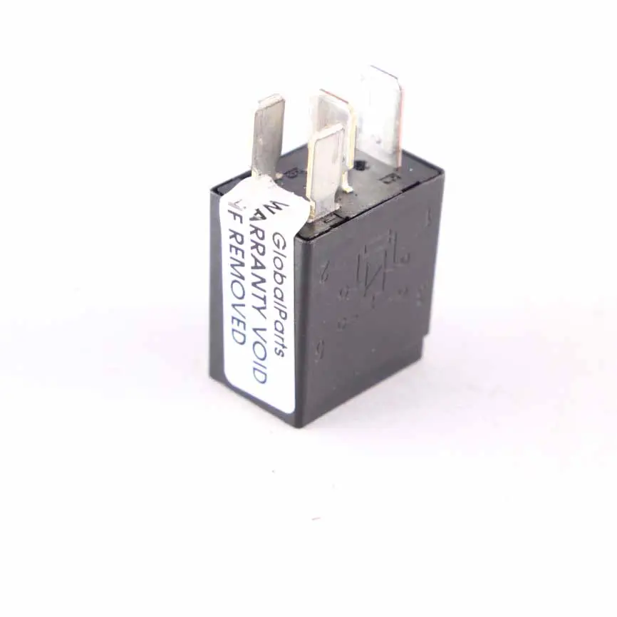  Relè Mercedes W176 W246 4 poli nero Hella 12V - SKU A0025428419 - Numero di parte A0025428419