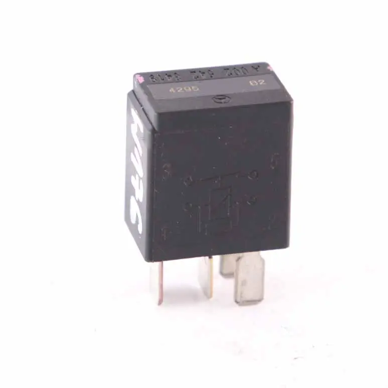 4-Pin Black Hella 12V to Relay Mercedes W176 W246 with Part number A0025428419 Relay Mercedes W176 W246 4-Pin Black Hella 12V - SKU A0025428419 - Part number A0025428419