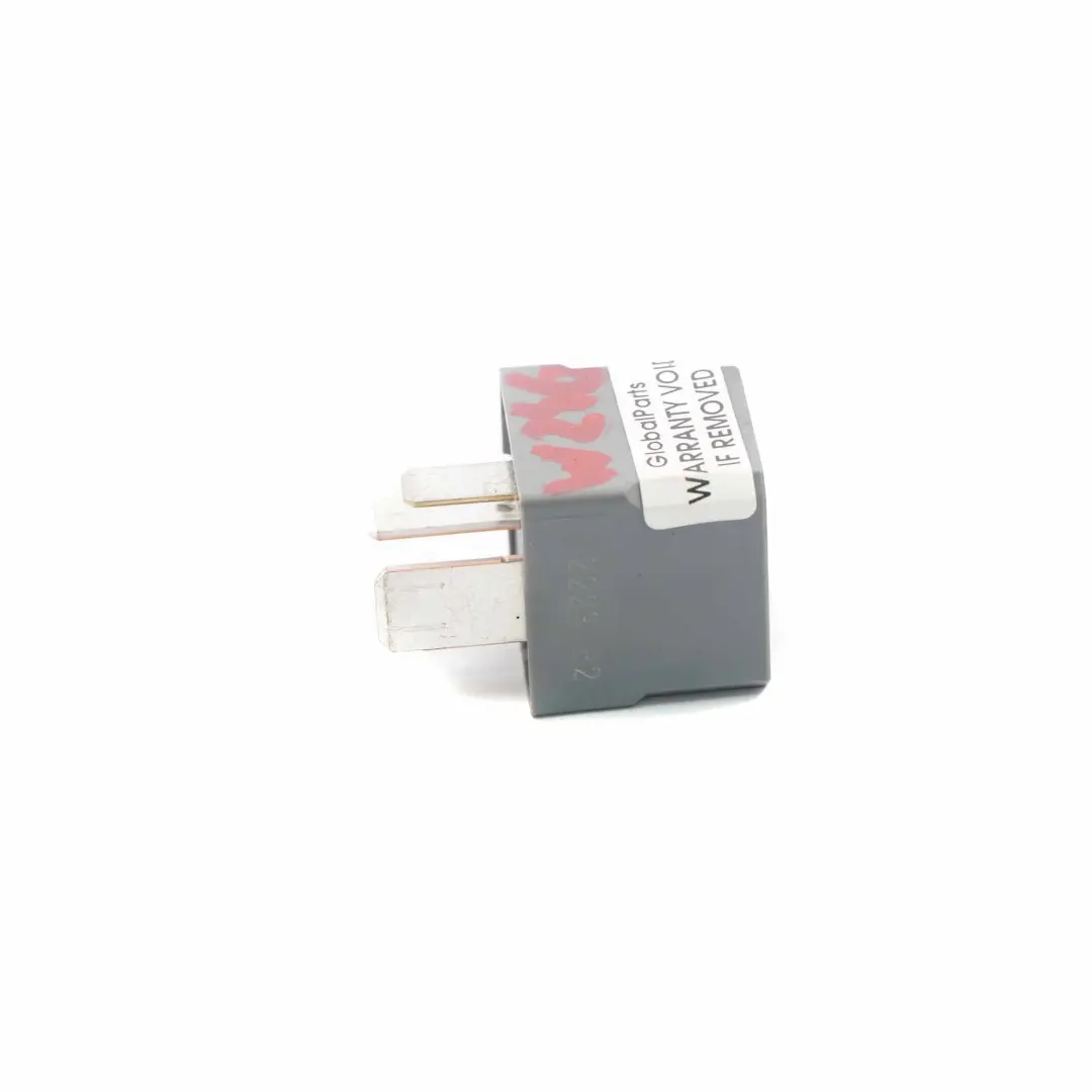 Mercedes W176 W246 Relè corrente 4 Pin 12V Hella - SKU A0025428819 - Numero di parte A0025428819