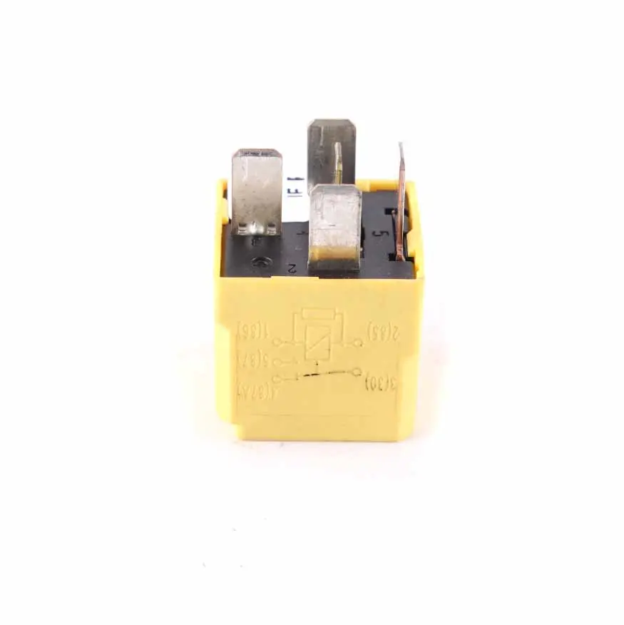 Relais Mercedes W176 W246 5-Pin Jaune Hella 12V pour à propos du numéro de pièce A0025428919 Relais Mercedes W176 W246 5-Pin Jaune Hella 12V - SKU A0025428919 - Numéro de pièce A0025428919
