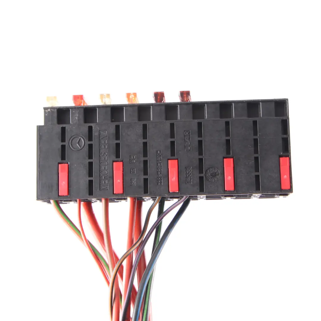 Portafusibles eléctrico Mercedes W169 W245 W906 Caja Soporte para con número de pieza A0025450801 Portafusibles eléctrico Mercedes W169 W245 W906 Caja Soporte - SKU A0025450801 - Número de pieza A0025450801