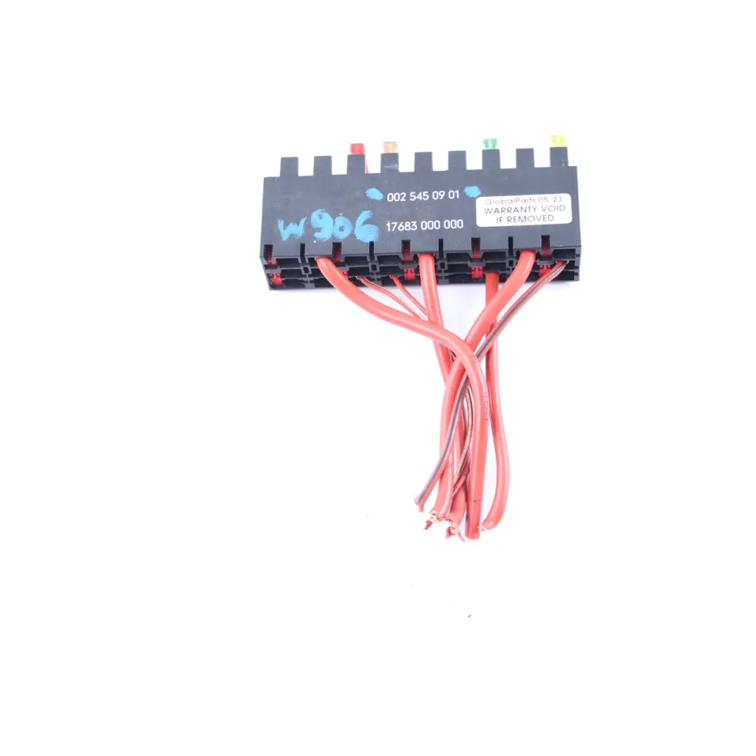 fusible Mercedes W169 W245 W906 Boîte électrique Support pour Porte à propos du numéro de pièce A0025450901 Porte fusible Mercedes W169 W245 W906 Boîte électrique Support - SKU A0025450901 - Numéro de pièce A0025450901