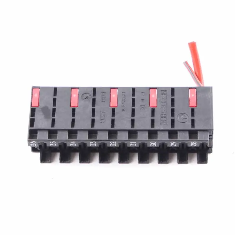Mercedes W169 W245 W906 Caja de fusibles - SKU A0025451201 - Número de pieza A0025451201
