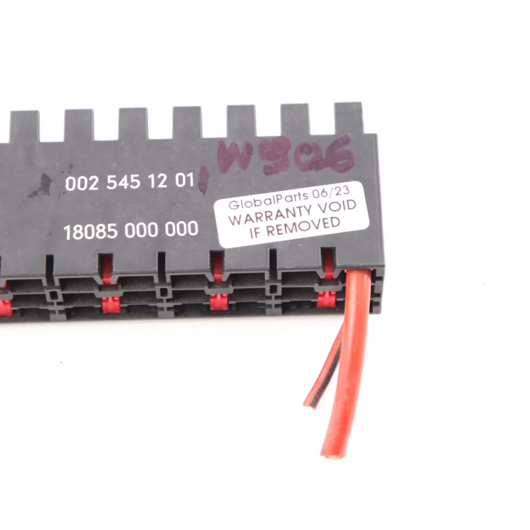 Boîtier de fusibles pour Mercedes W169 W245 W906 à propos du numéro de pièce A0025451201 Mercedes W169 W245 W906 Boîtier de fusibles - SKU A0025451201 - Numéro de pièce A0025451201