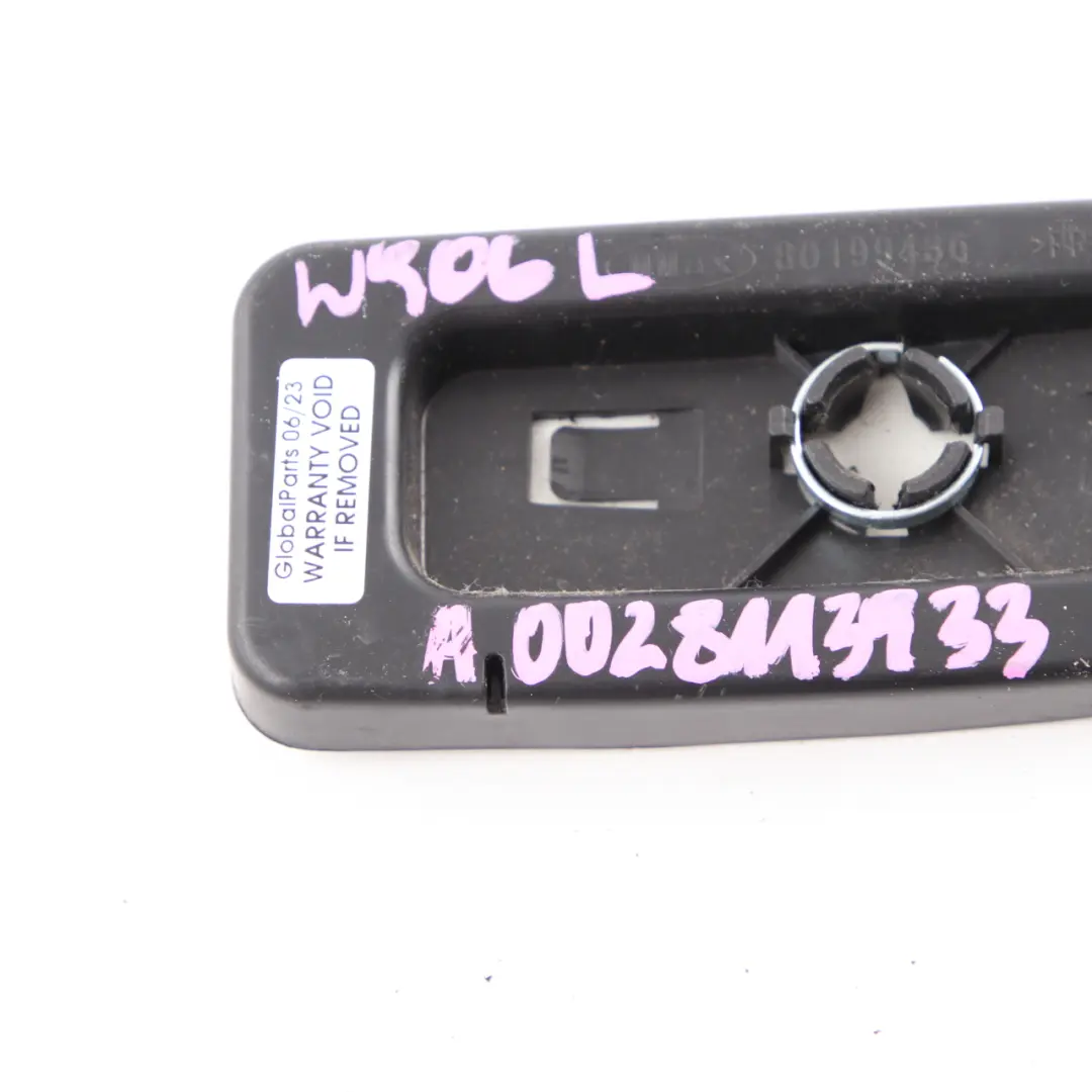 Mercedes W906 Espejo Retrovisor Inferior Izquierdo Gran Angular - SKU A0028113933 - Número de pieza A0028113933