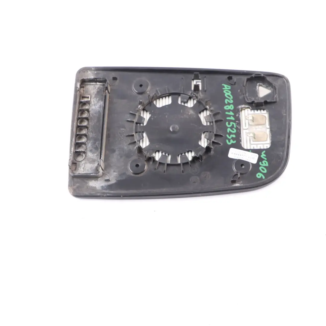 Specchio retrovisore superiore vetro riscaldato porta sinistra per Mercedes W906 con numero di parte A0028115233 Mercedes W906 Specchio retrovisore superiore vetro riscaldato porta sinistra - SKU A0028115233 - Numero di parte A0028115233