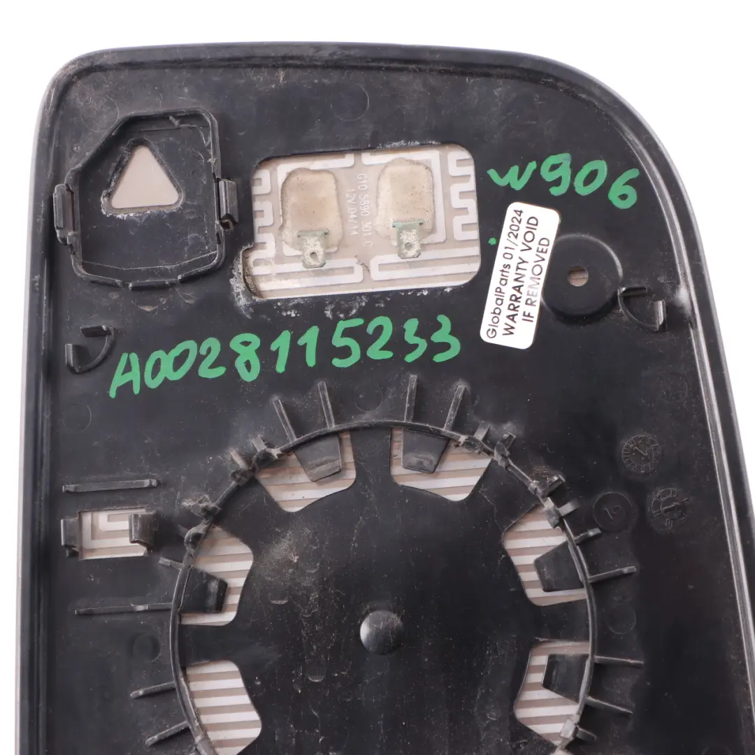 Rétroviseur supérieur verre chauffant Porte gauche pour Mercedes W906 à propos du numéro de pièce A0028115233 Mercedes W906 Rétroviseur supérieur verre chauffant Porte gauche - SKU A0028115233 - Numéro de pièce A0028115233