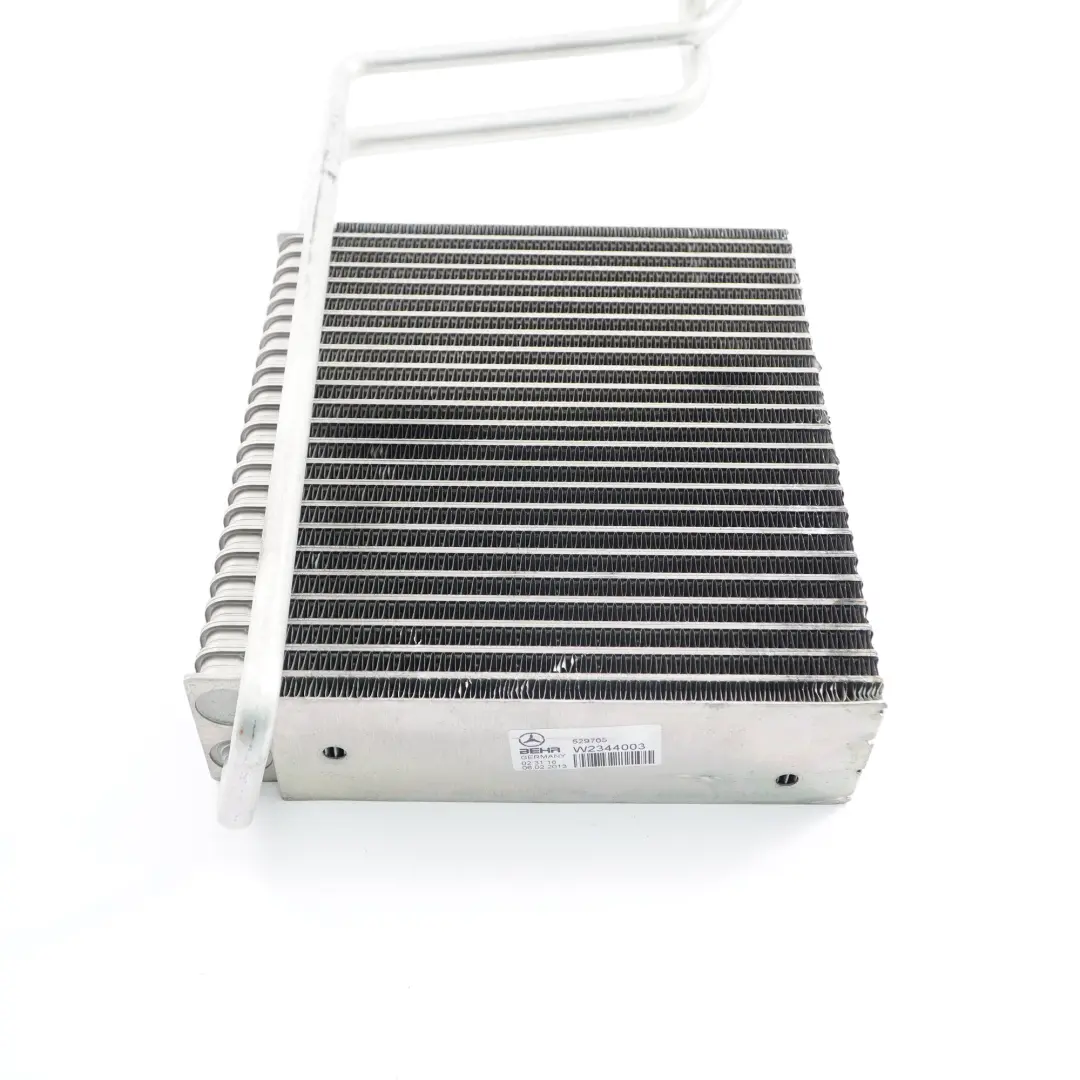 Conditioning Heating Evaporator Unit to Mercedes Vito W639 Air with Part number A0028303458 Mercedes Vito W639 Air Conditioning Heating Evaporator Unit - SKU A0028303458 - Part number A0028303458