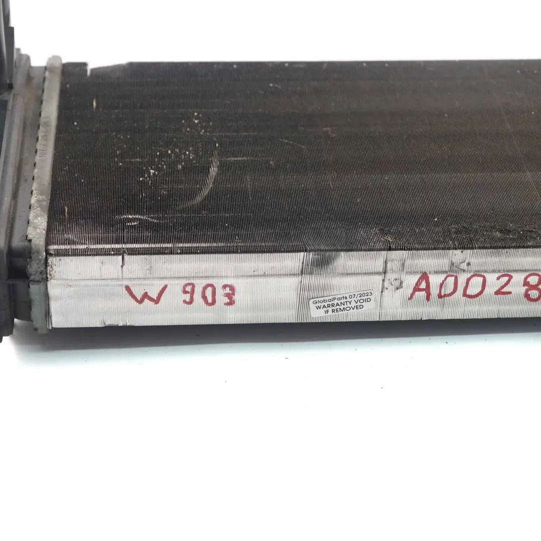W901 W903 Scambiatore di calore Radiatore Matrix per Mercedes con numero di parte A0028358901 Mercedes W901 W903 Scambiatore di calore Radiatore Matrix - SKU A0028358901 - Numero di parte A0028358901