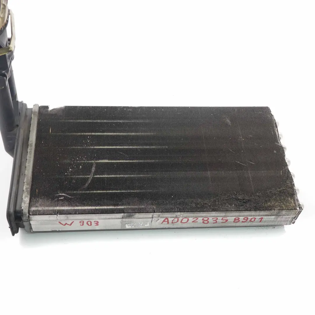W901 W903 Scambiatore di calore Radiatore Matrix per Mercedes con numero di parte A0028358901 Mercedes W901 W903 Scambiatore di calore Radiatore Matrix - SKU A0028358901 - Numero di parte A0028358901