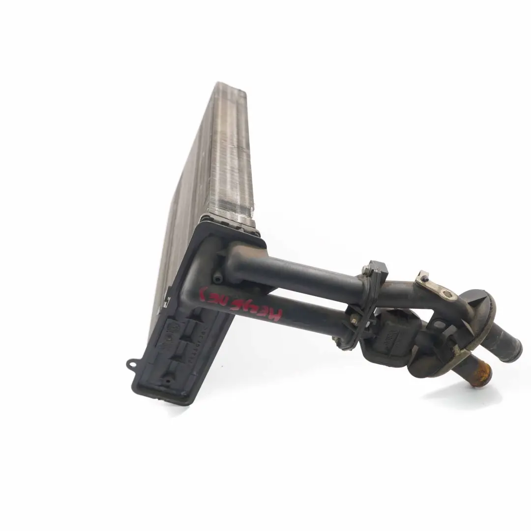 W901 W903 Wärmetauscher Heizung Matrix Kühler für Mercedes mit Teilenummer A0028358901 Mercedes W901 W903 Wärmetauscher Heizung Matrix Kühler - SKU A0028358901 - Teilenummer A0028358901