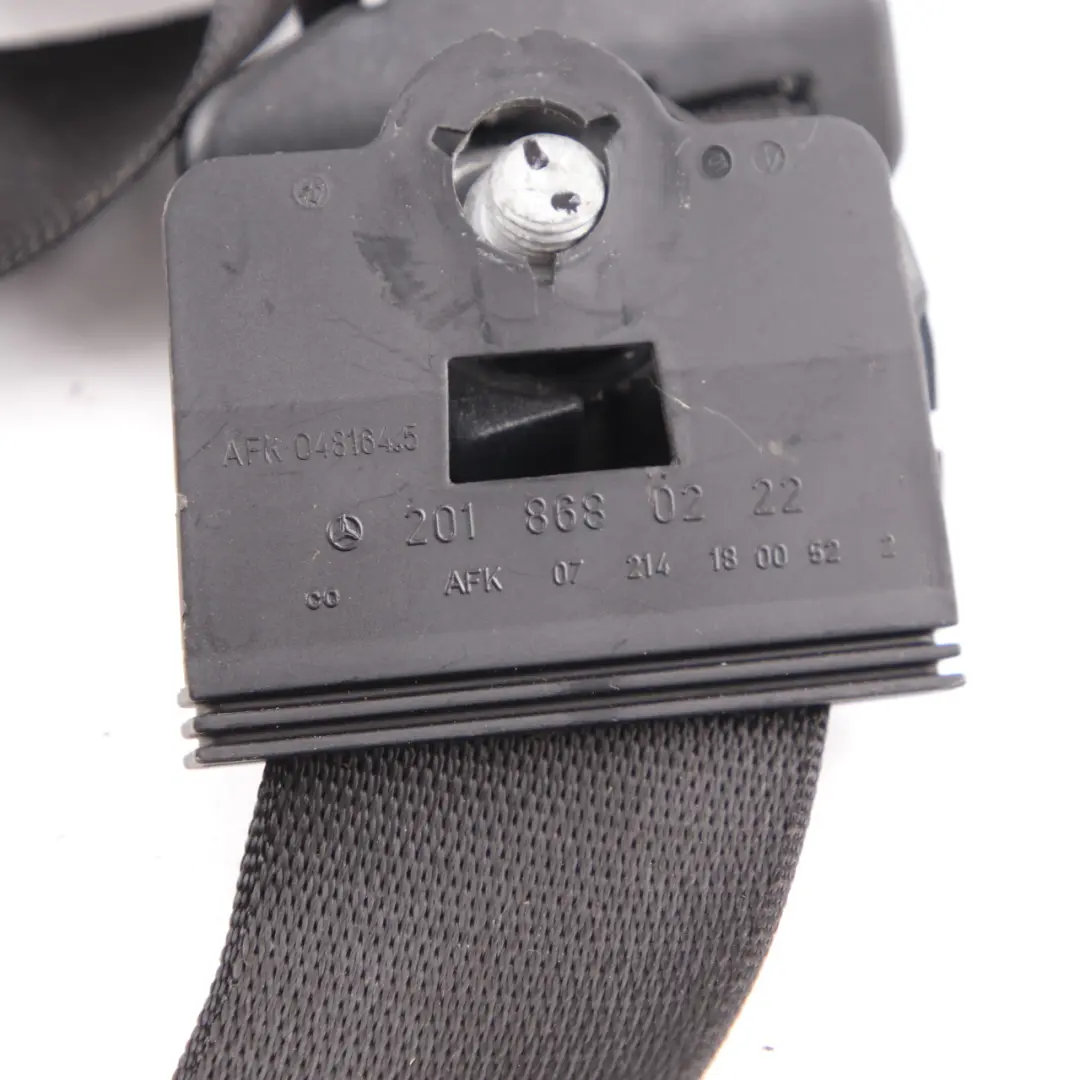 W901 W903 Cintura sicurezza Berlina Anteriore Sinistra Nero per Mercedes con numero di parte A0028607685 Mercedes W901 W903 Cintura sicurezza Berlina Anteriore Sinistra Nero - SKU A0028607685 - Numero di parte A0028607685