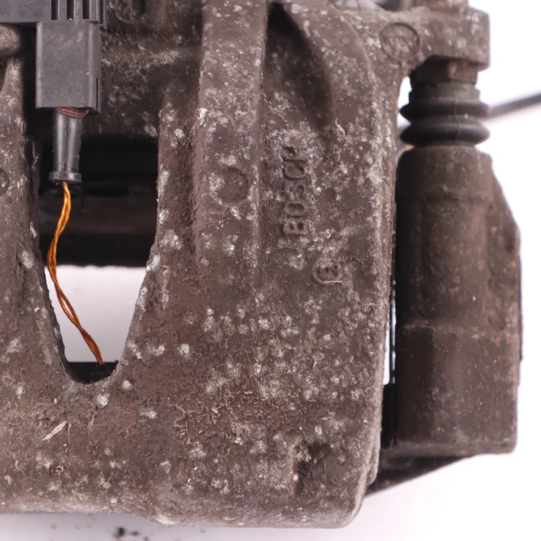 Pinza de Freno Delantera Derecha Bosch Freno de Rueda para Mercedes W211 con número de pieza A0034200283 Mercedes W211 Pinza de Freno Delantera Derecha Bosch Freno de Rueda - SKU A0034200283 - Número de pieza A0034200283