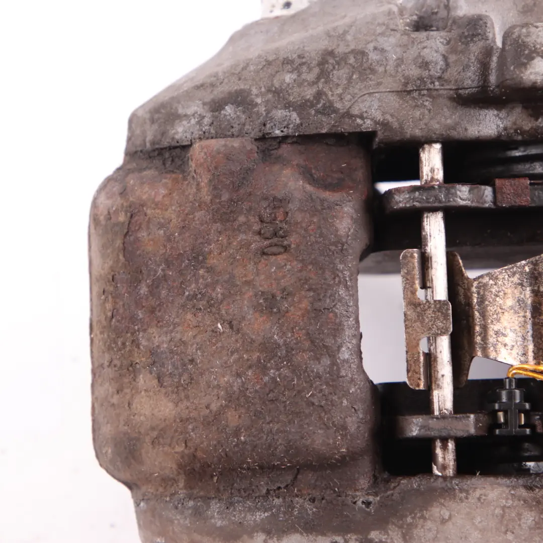 Pinza freno ruota Mercedes W203 W209 anteriore destra Unità freno per con numero di parte A0034203983 Pinza freno ruota Mercedes W203 W209 anteriore destra Unità freno - SKU A0034203983 - Numero di parte A0034203983