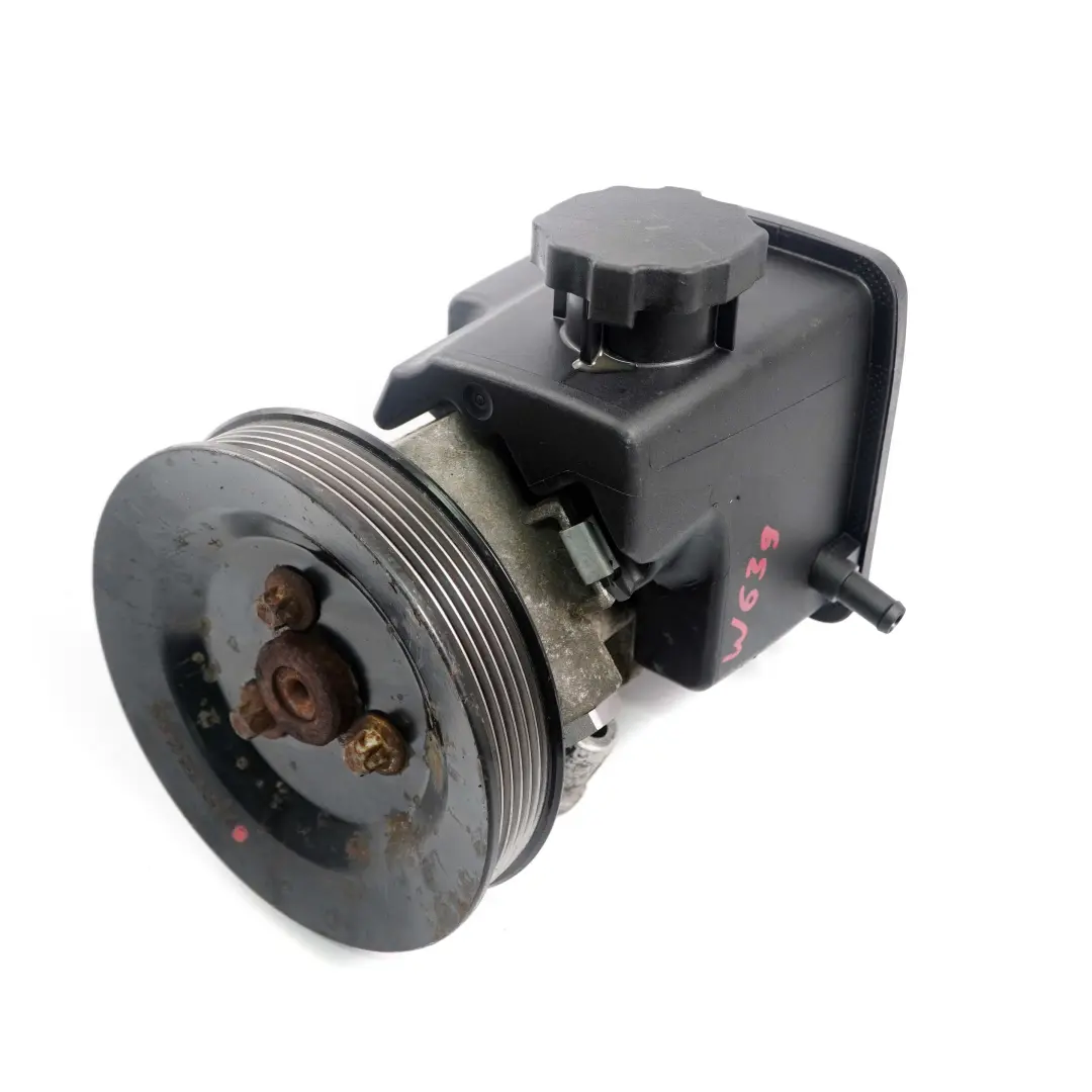 Mercedes-Benz W639 OM646 Diesel Bomba De Direccion Asistida para con número de pieza A0034667101 Mercedes-Benz W639 OM646 Diesel Bomba De Direccion Asistida - SKU A0034667101 - Número de pieza A0034667101