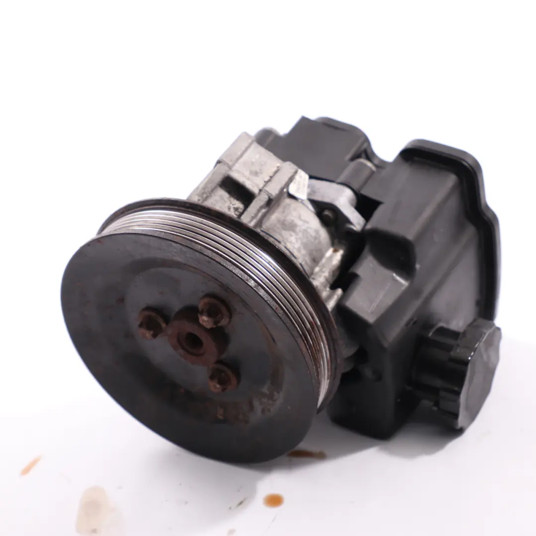  Pompe direction assistée Mercedes W639 W906 OM646 Unité d'huile - SKU A0034667201 - Numéro de pièce A0034667201