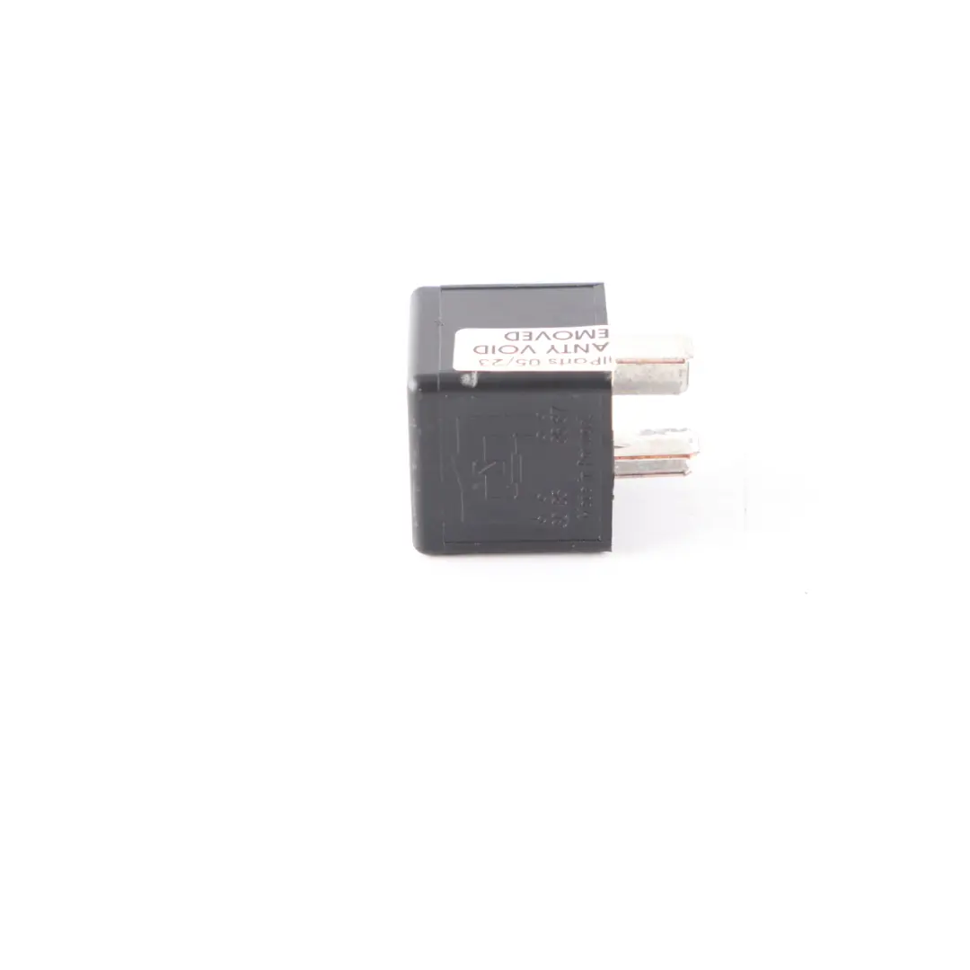 Mercedes W176 W205 W213 W242 W447 W907 Relay 4-Pin Black Tyco Unit - SKU A0035420819 - Part number A0035420819