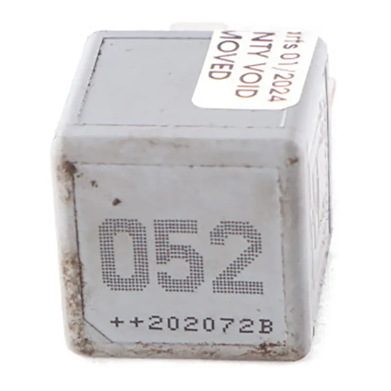 Mercedes W177 Relay 052 Engine Fuse Box Relay Slot B D E 70A Tyco - SKU A0035421619 - Part number A0035421619