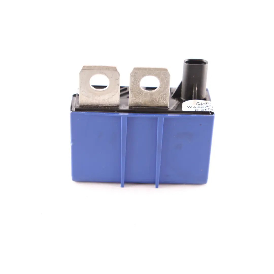 Relè disaccoppiamento batteria 12V per Mercedes W176 W246 con numero di parte A0035422319 Mercedes W176 W246 Relè disaccoppiamento batteria 12V - SKU A0035422319 - Numero di parte A0035422319