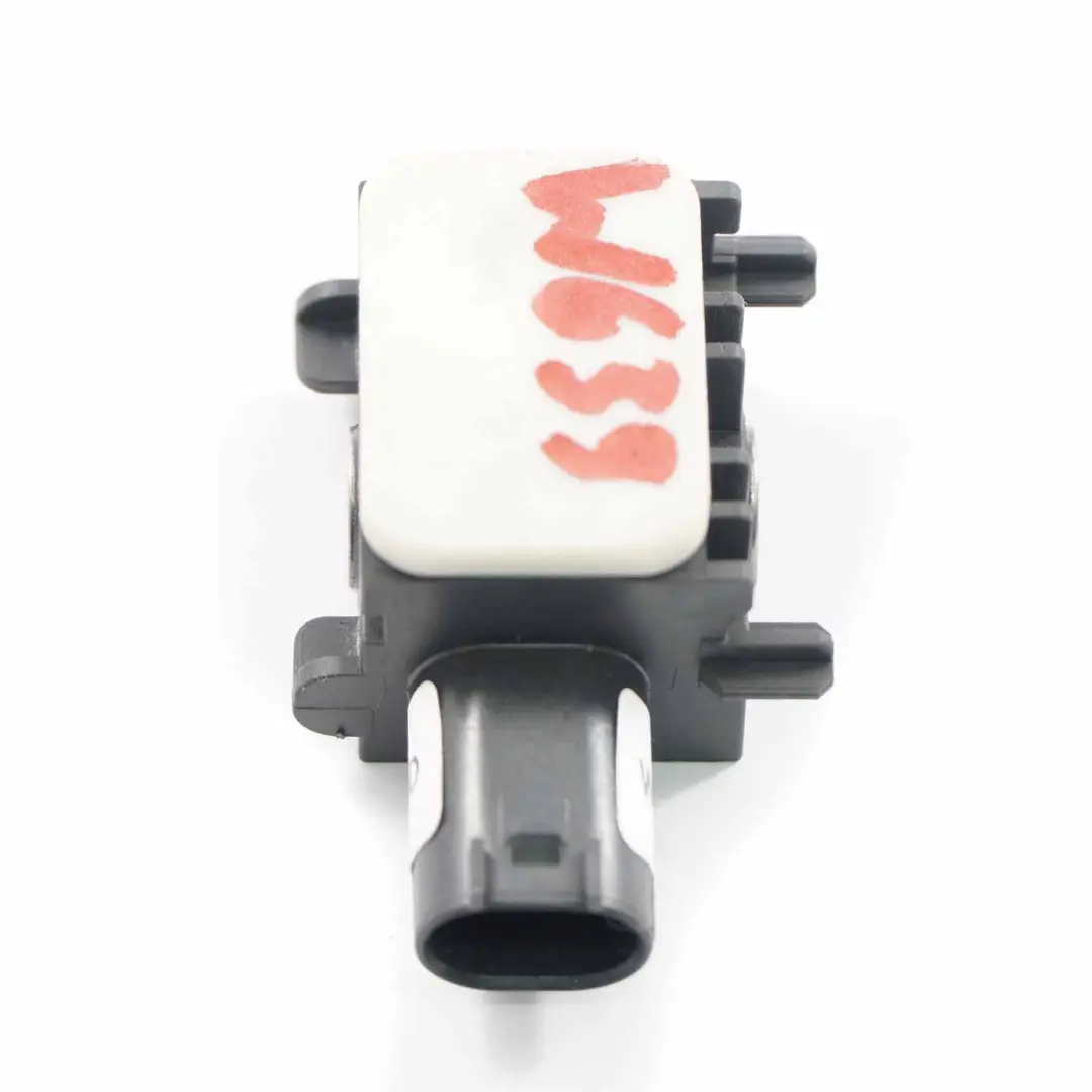 Crash Sensor Mercedes W164 W221 W639 W906 Impact Control Unit to with Part number A0038202826 Crash Sensor Mercedes W164 W221 W639 W906 Impact Control Unit - SKU A0038202826 - Part number A0038202826