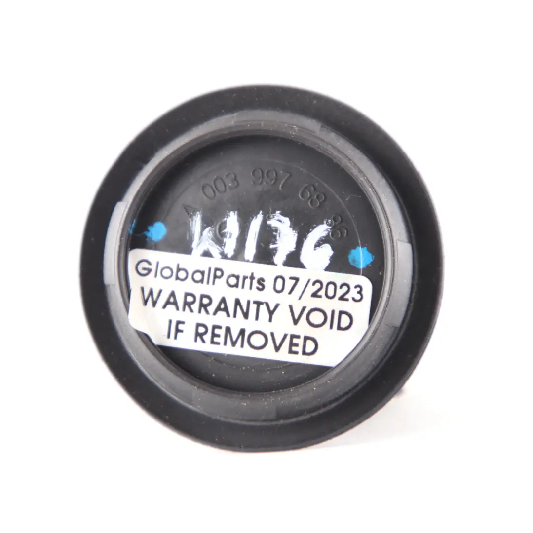Mercedes W204 W212 W246 W639 W906 Couvercle Panneau Carrosserie - SKU A0039976886 - Numéro de pièce A0039976886