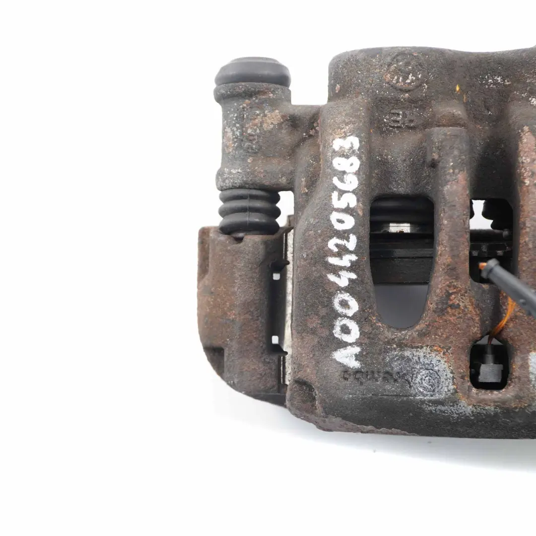 Brake Caliper Front Right O/S Wheel Brake Unit 48/28 to Mercedes Sprinter W906 with Part number A0044205683 Mercedes Sprinter W906 Brake Caliper Front Right O/S Wheel Brake Unit 48/28 - SKU A0044205683 - Part number A0044205683