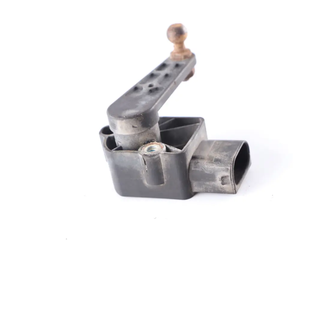 Headlight Light Height Level Sensor Module Unit to Mercedes W204 with Part number A0045428418 Mercedes W204 Headlight Light Height Level Sensor Module Unit - SKU A0045428418 - Part number A0045428418