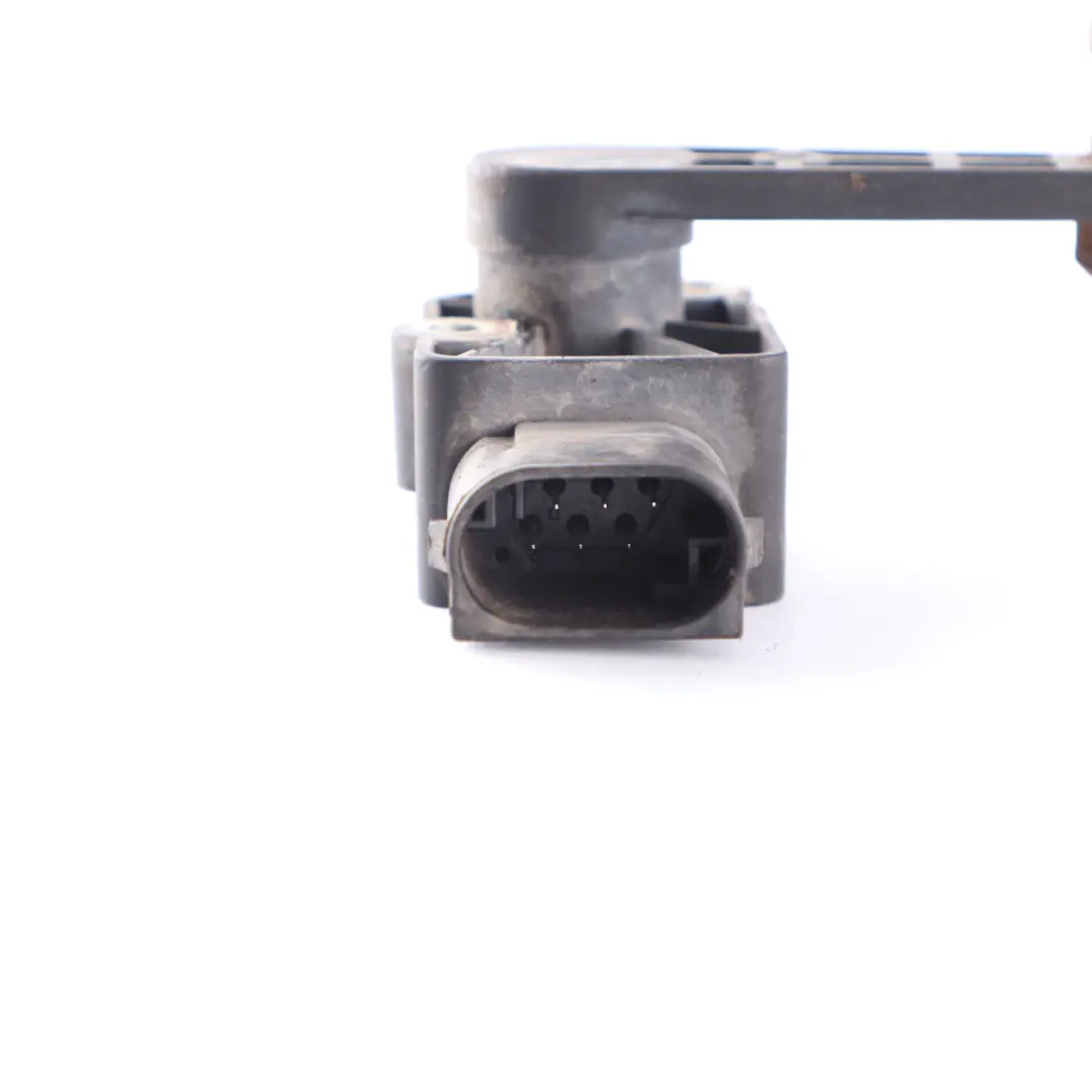 Headlight Light Height Level Sensor Module Unit to Mercedes W204 with Part number A0045428418 Mercedes W204 Headlight Light Height Level Sensor Module Unit - SKU A0045428418 - Part number A0045428418