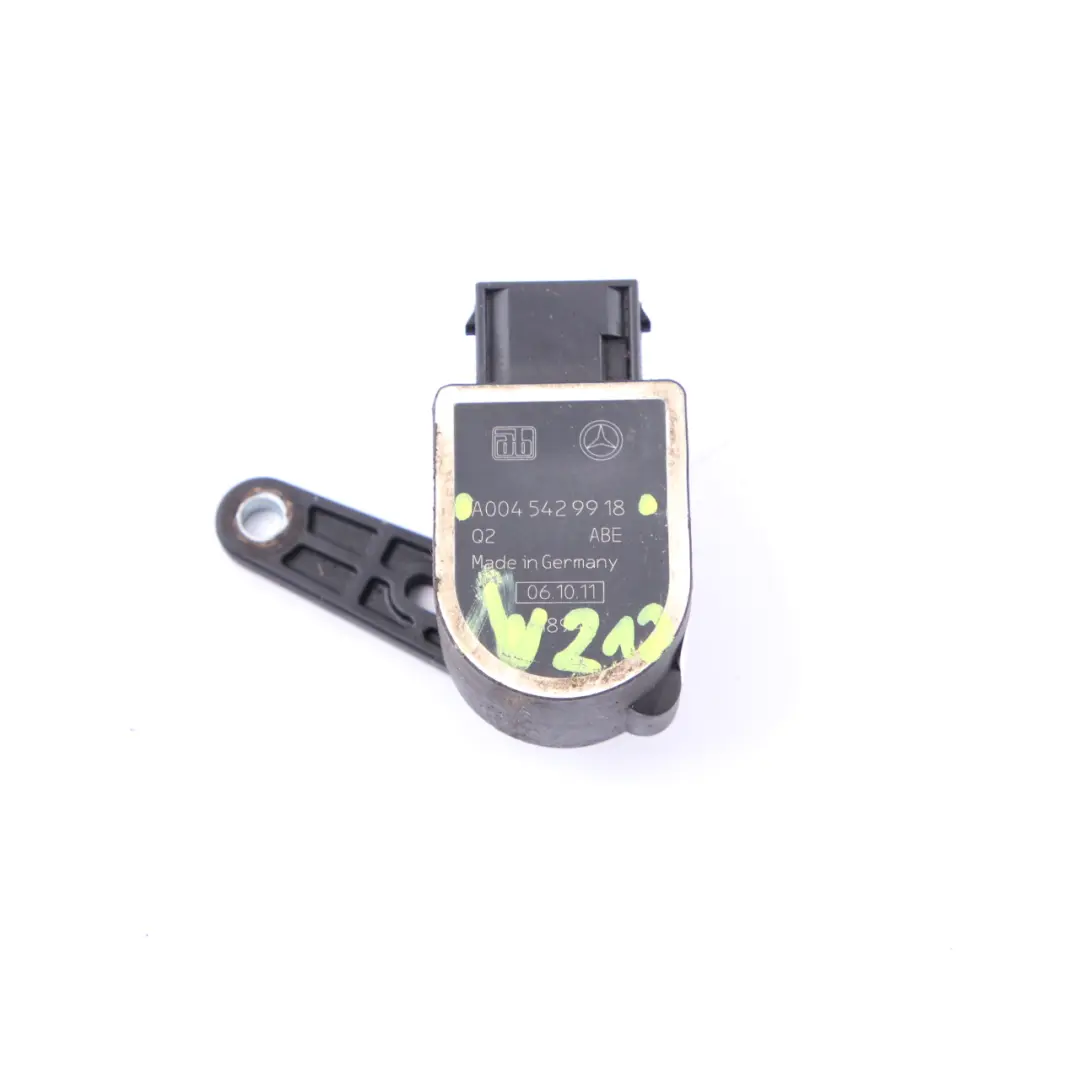 Mercedes W176 W246 Czujnik Poziomu Świateł - SKU A0045429918 - Numer Części A0045429918