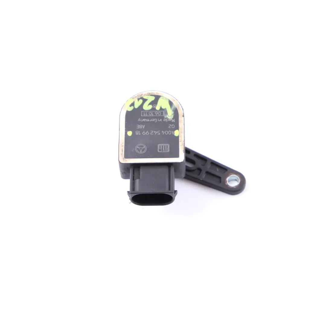 Headlight Headlamp Leveling Level Sensor to Mercedes W176 W246 with Part number A0045429918 Mercedes W176 W246 Headlight Headlamp Leveling Level Sensor - SKU A0045429918 - Part number A0045429918