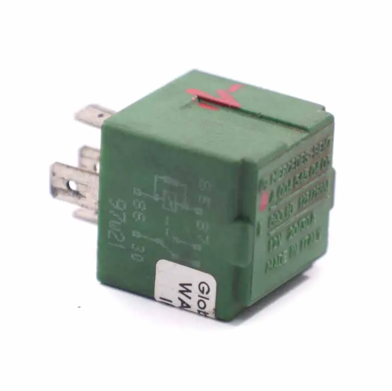 Relè 5 poli verde Unità controllo 12V per Mercedes W169 W203 W639 W906 con numero di parte A0045450405 Mercedes W169 W203 W639 W906 Relè 5 poli verde Unità controllo 12V - SKU A0045450405 - Numero di parte A0045450405