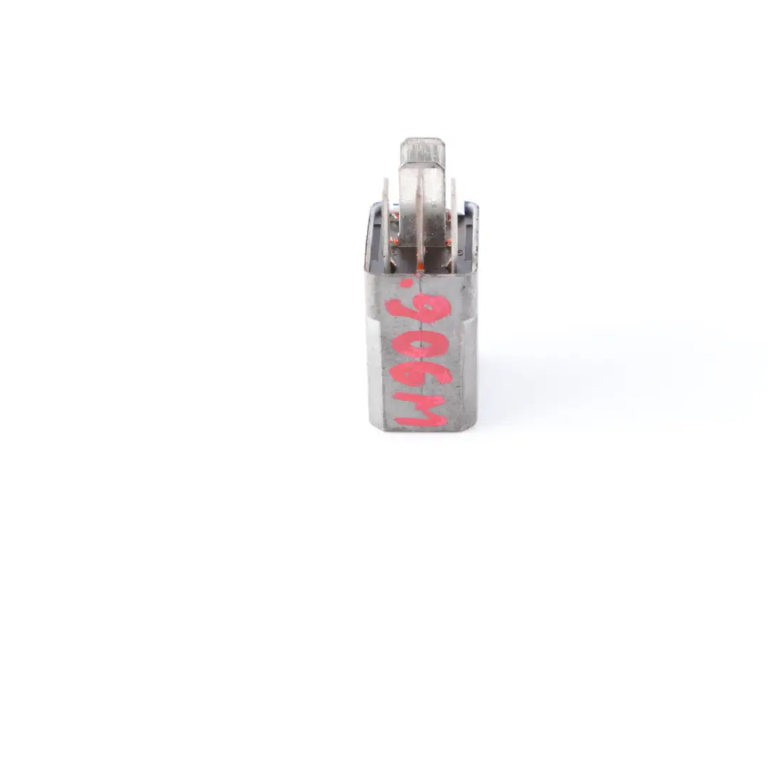 Modulo unità fusibili relè 4 pin grigio per Mercedes con numero di parte A0045452905 Mercedes Modulo unità fusibili relè 4 pin grigio - SKU A0045452905 - Numero di parte A0045452905