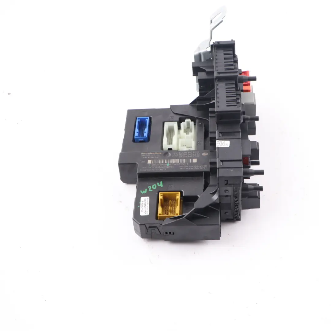 Fuse Box SAM Relay Control Module to Mercedes W204 with Part number A0045459201 Mercedes W204 Fuse Box SAM Relay Control Module - SKU A0045459201 - Part number A0045459201