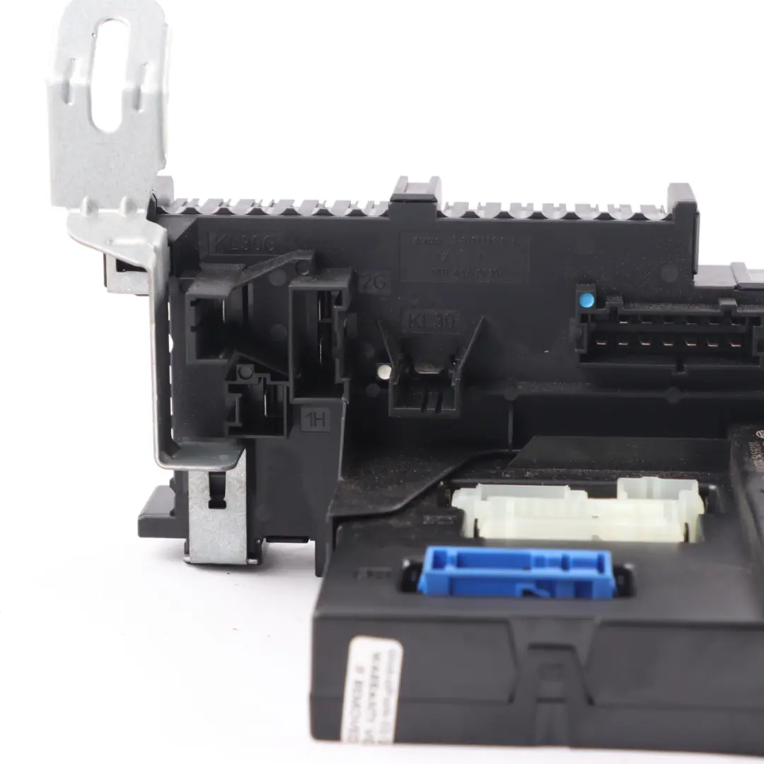 Fuse Box SAM Relay Control Module to Mercedes W204 with Part number A0045459201 Mercedes W204 Fuse Box SAM Relay Control Module - SKU A0045459201 - Part number A0045459201