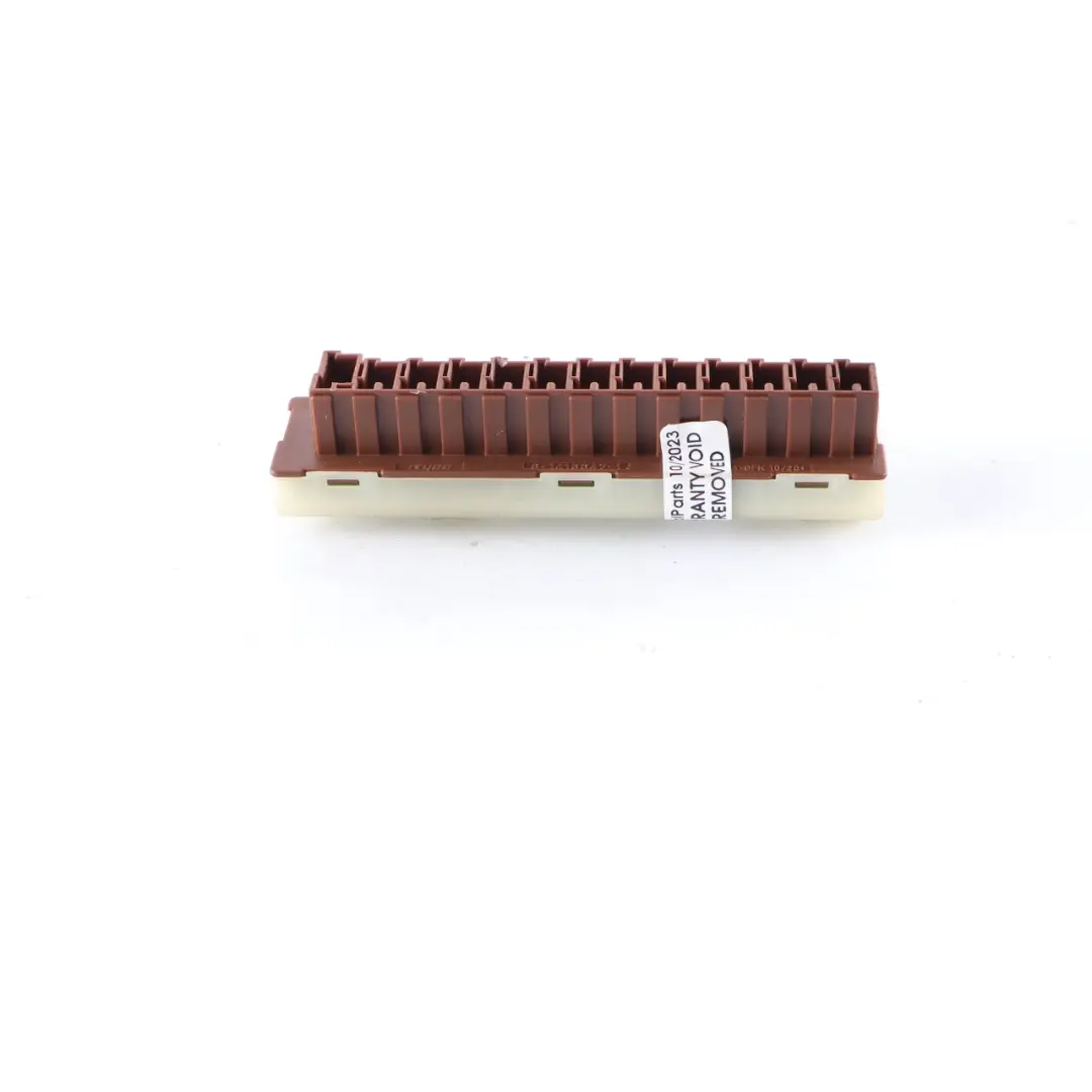 Boîte distribution Mercedes W204 W207 W221 Connector Block Control pour à propos du numéro de pièce A0045467640 Boîte distribution Mercedes W204 W207 W221 Connector Block Control - SKU A0045467640 - Numéro de pièce A0045467640