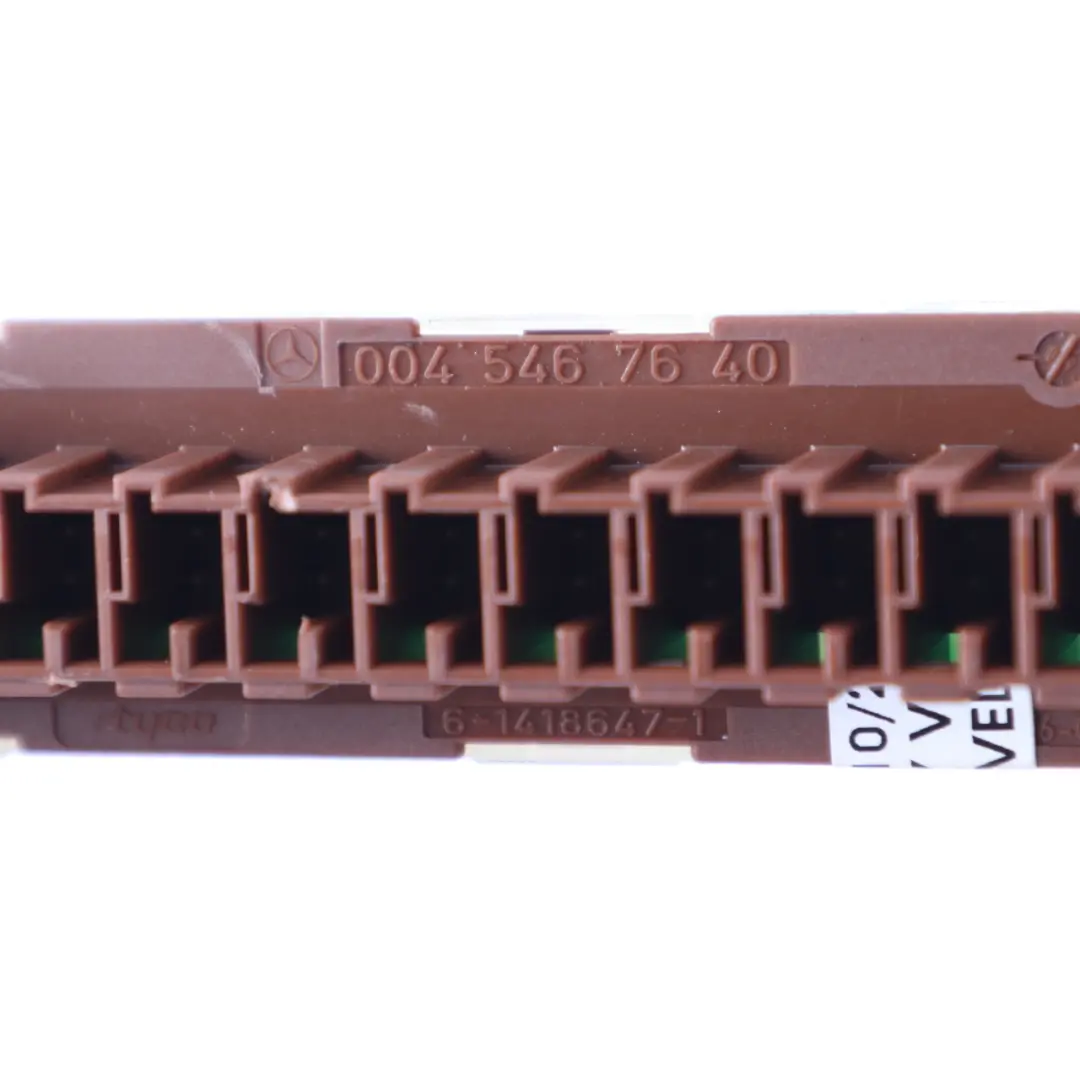 Boîte distribution Mercedes W204 W207 W221 Connector Block Control pour à propos du numéro de pièce A0045467640 Boîte distribution Mercedes W204 W207 W221 Connector Block Control - SKU A0045467640 - Numéro de pièce A0045467640