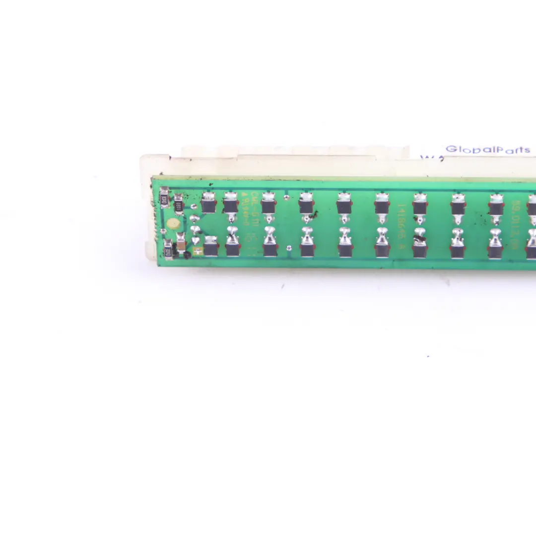  Caja Distribuidor Mercedes W204 W212 W906 Bloque Delantero Control - SKU A0045468240 - Número de pieza A0045468240
