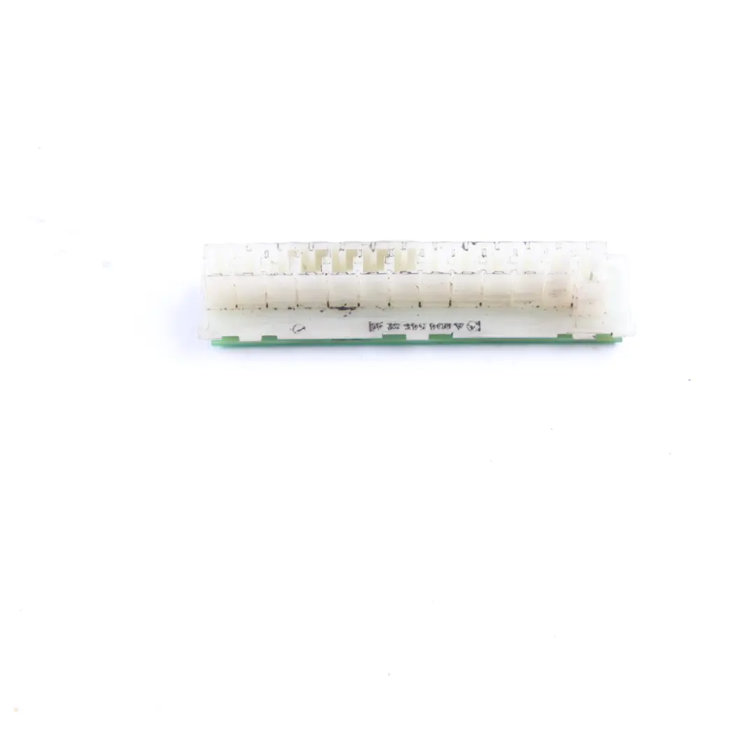  Caja Distribuidor Mercedes W204 W212 W906 Bloque Delantero Control - SKU A0045468240 - Número de pieza A0045468240