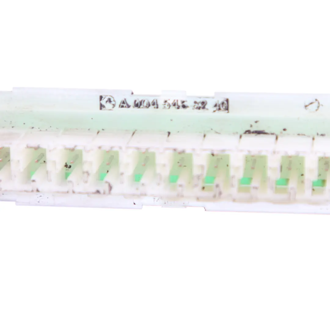  Caja Distribuidor Mercedes W204 W212 W906 Bloque Delantero Control - SKU A0045468240 - Número de pieza A0045468240