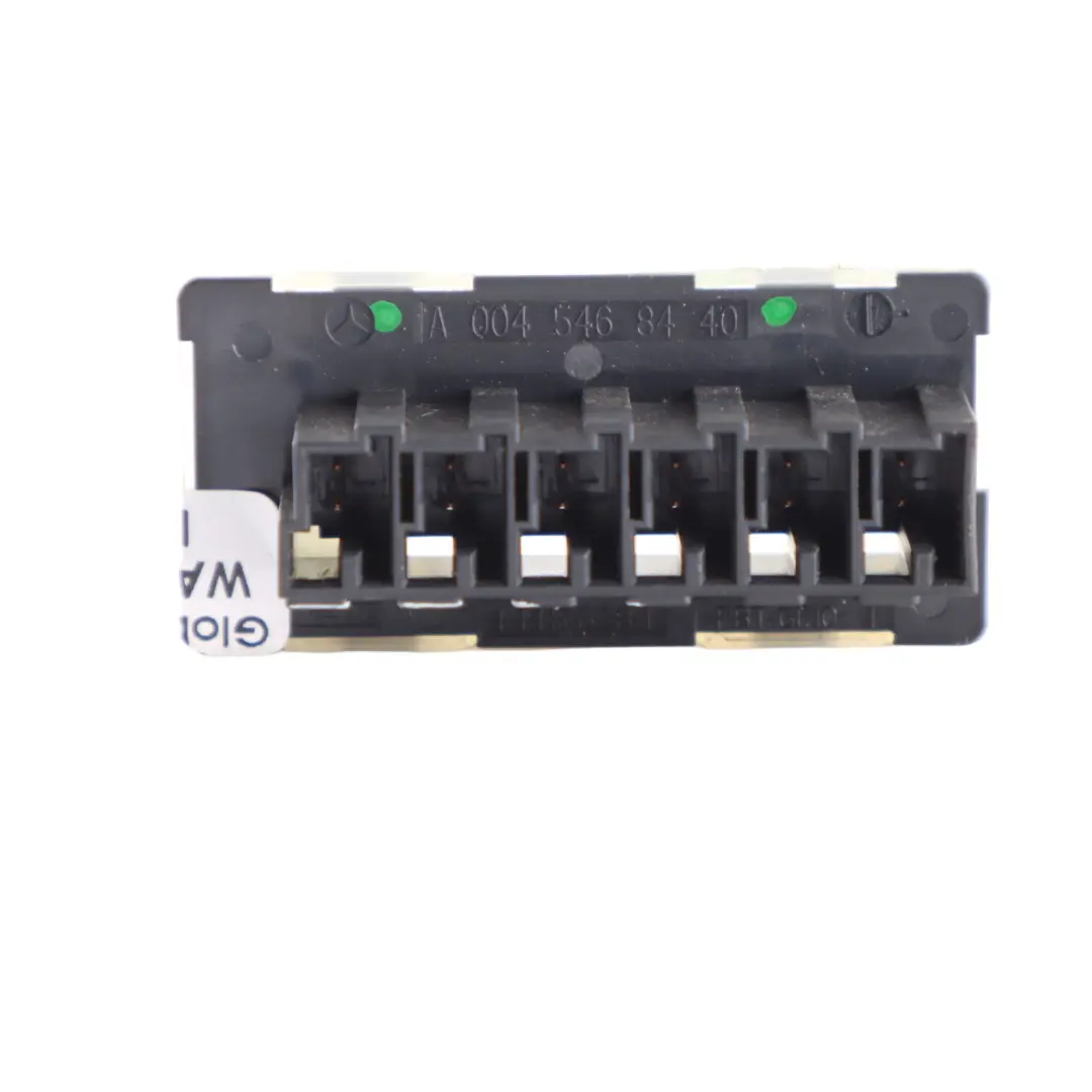 Mercedes W177 Potencia Distribuidor Conector Enchufe Unidad - SKU A0045468440 - Número de pieza A0045468440