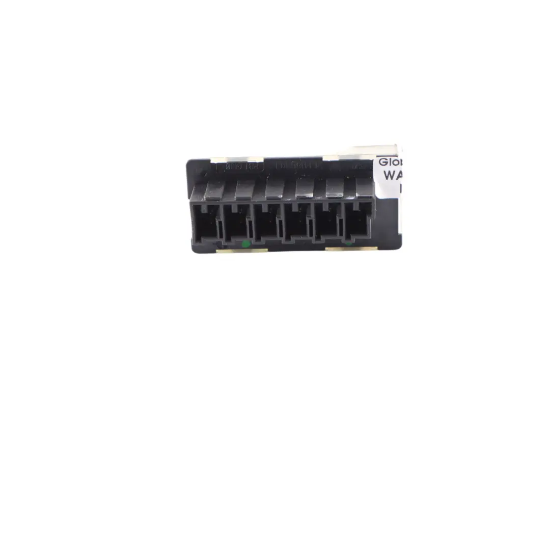 Mercedes W177 Connecteur de distributeur d'énergie - SKU A0045468440 - Numéro de pièce A0045468440