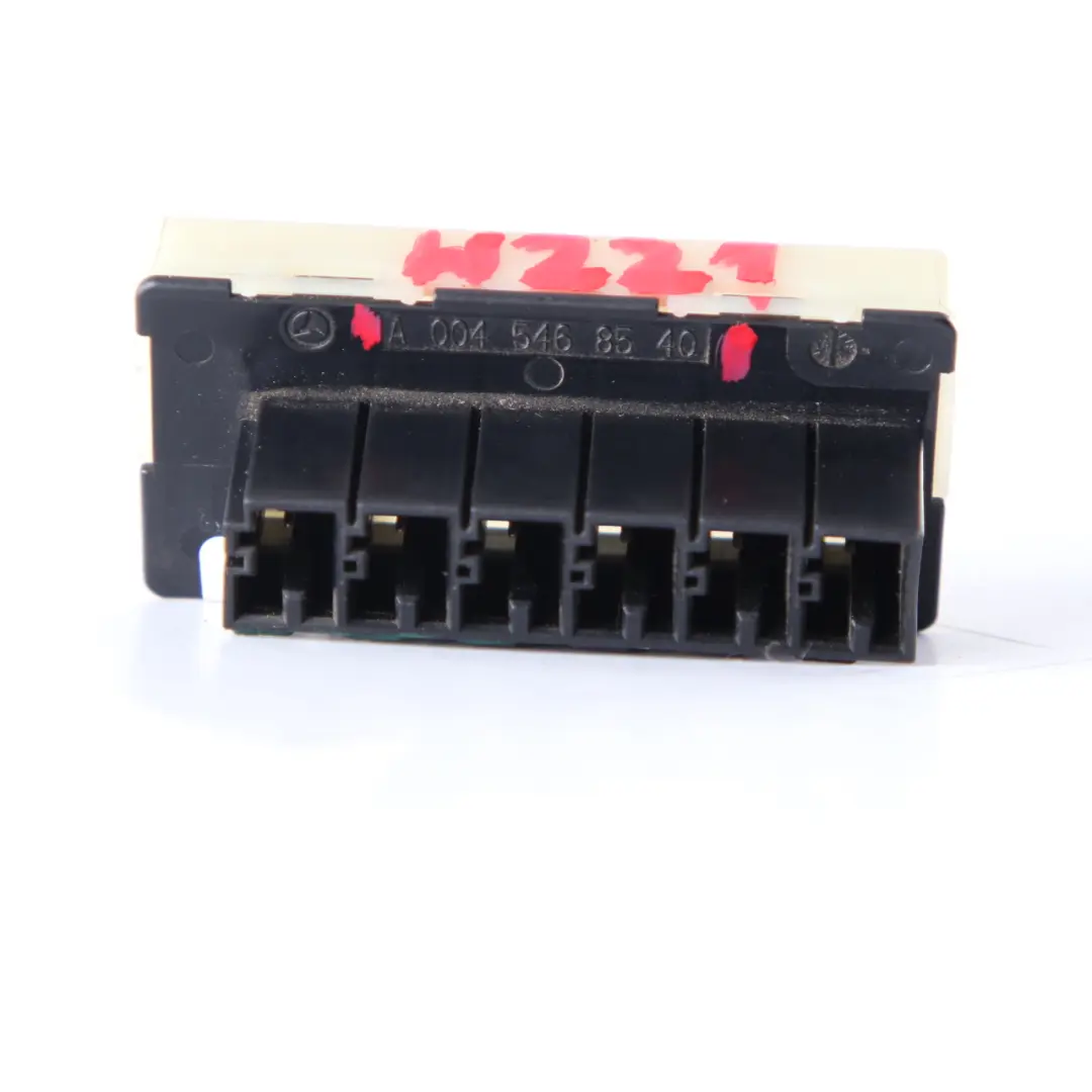 Distributore Box Blocco Unità Controllo Relè per Mercedes W221 con numero di parte A0045468540 Mercedes W221 Distributore Box Blocco Unità Controllo Relè - SKU A0045468540 - Numero di parte A0045468540